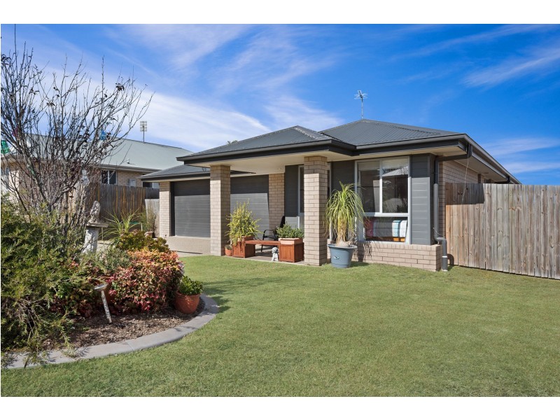 15 Wandoo Crescent, Westbrook QLD 4350
