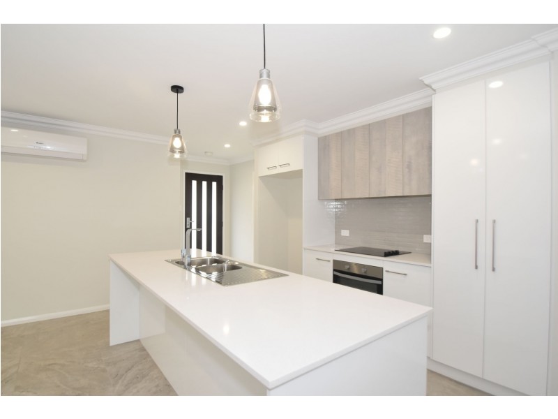 3/64A Holberton Street, Rockville QLD 4350