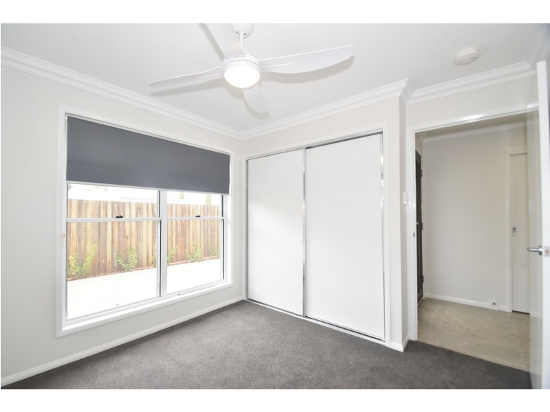 3/64A Holberton Street, Rockville QLD 4350