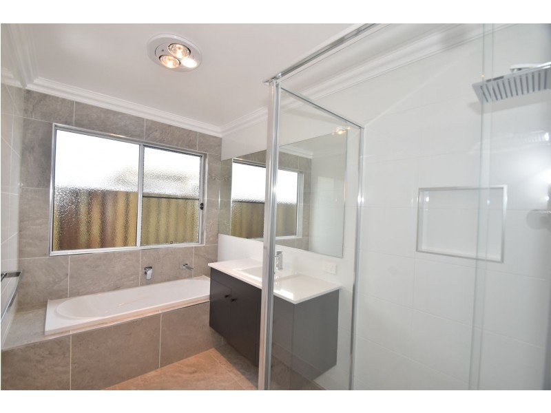 3/64A Holberton Street, Rockville QLD 4350