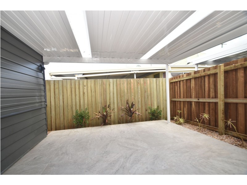 3/64A Holberton Street, Rockville QLD 4350