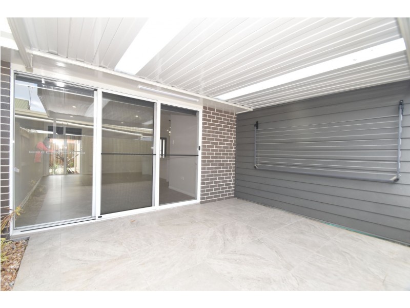 3/64A Holberton Street, Rockville QLD 4350