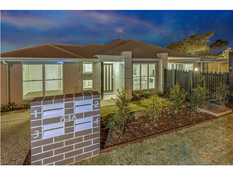 3/64A Holberton Street, Rockville QLD 4350