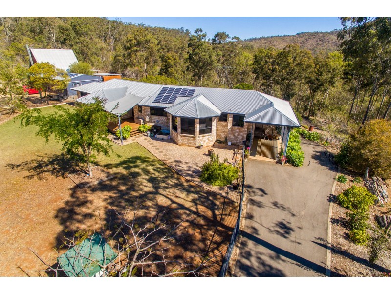 25 Berghofer Drive, Withcott QLD 4352