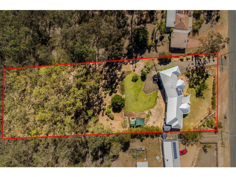 25 Berghofer Drive, Withcott QLD 4352