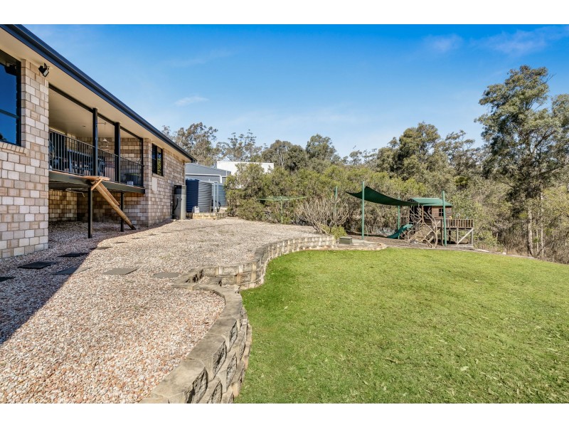 25 Berghofer Drive, Withcott QLD 4352