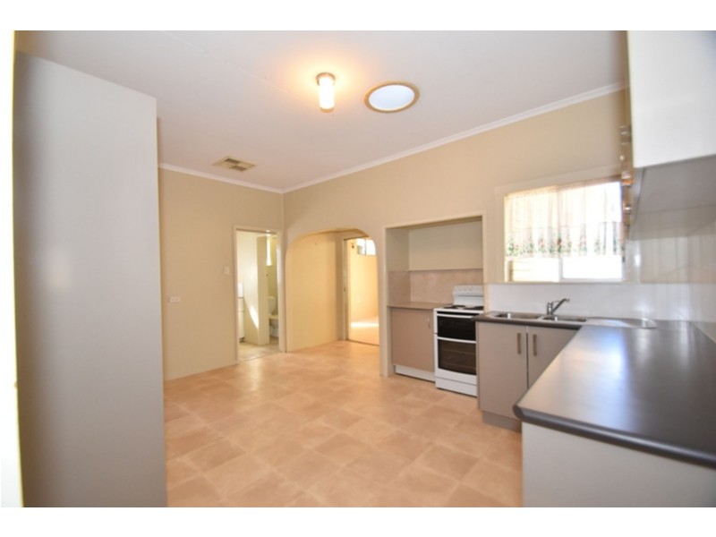 40 Tara Street, Wilsonton QLD 4350