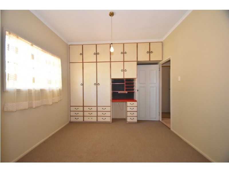 40 Tara Street, Wilsonton QLD 4350