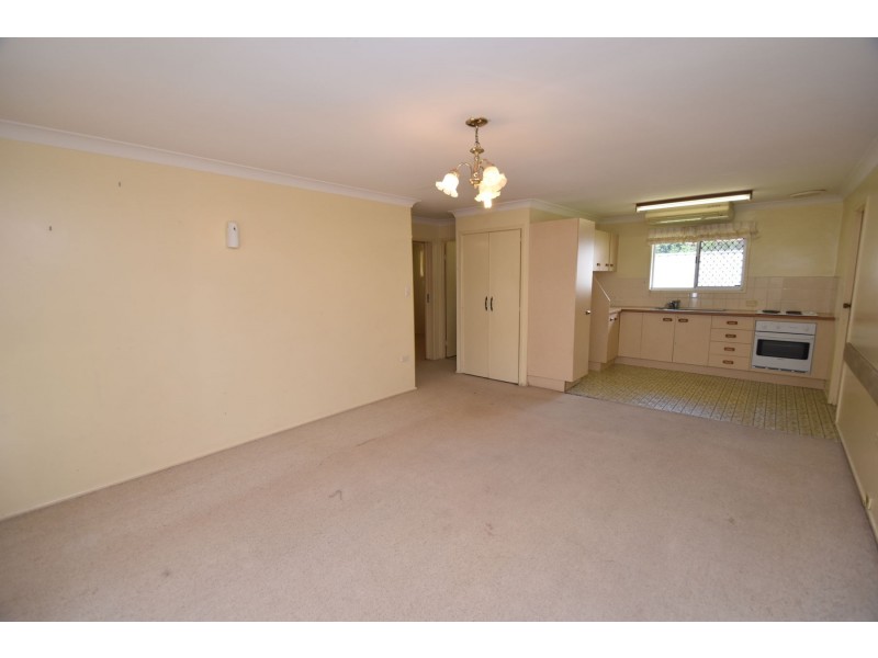1/79 Anzac Avenue, Newtown QLD 4350