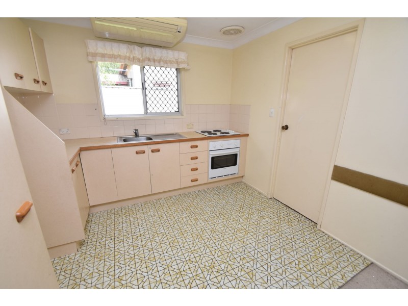 1/79 Anzac Avenue, Newtown QLD 4350