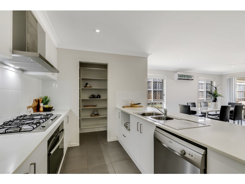 13 Sienna Drive, Glenvale QLD 4350