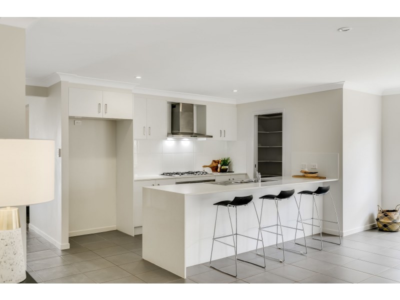 13 Sienna Drive, Glenvale QLD 4350