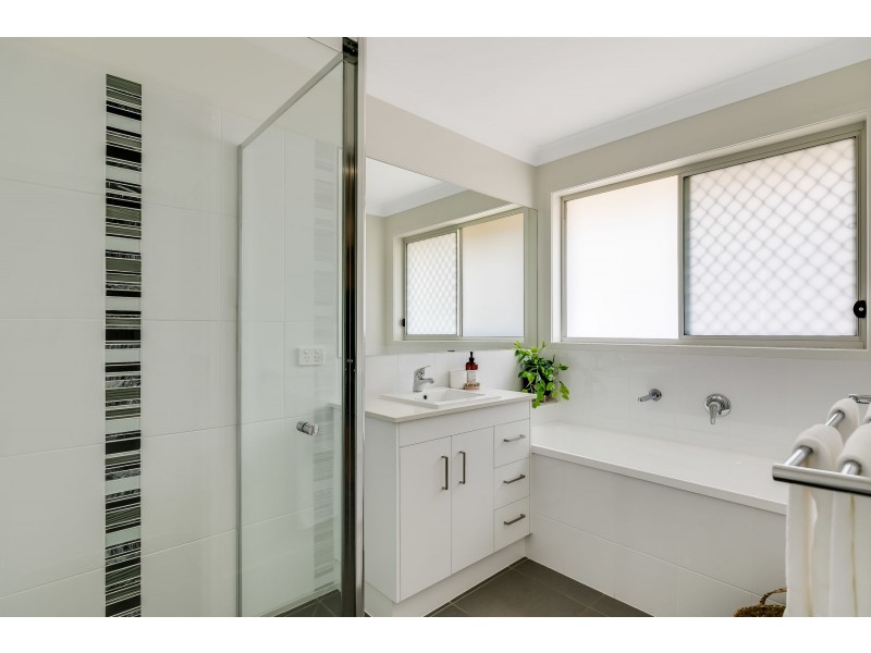 13 Sienna Drive, Glenvale QLD 4350