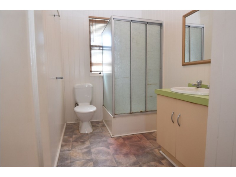 6 Parkinson Street, South Toowoomba QLD 4350