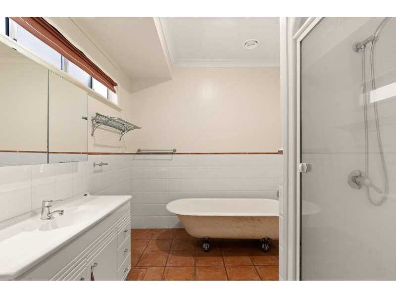 22 Parsley Drive, Middle Ridge QLD 4350