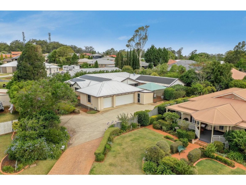 22 Parsley Drive, Middle Ridge QLD 4350