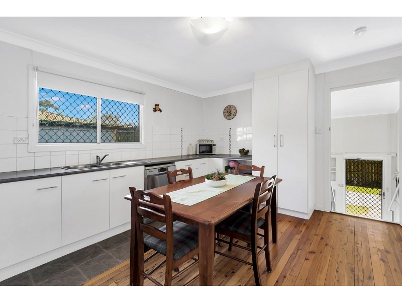 21 Teesdale Avenue, Newtown QLD 4350