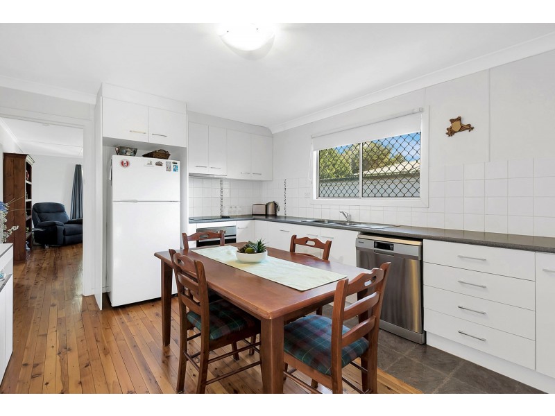 21 Teesdale Avenue, Newtown QLD 4350