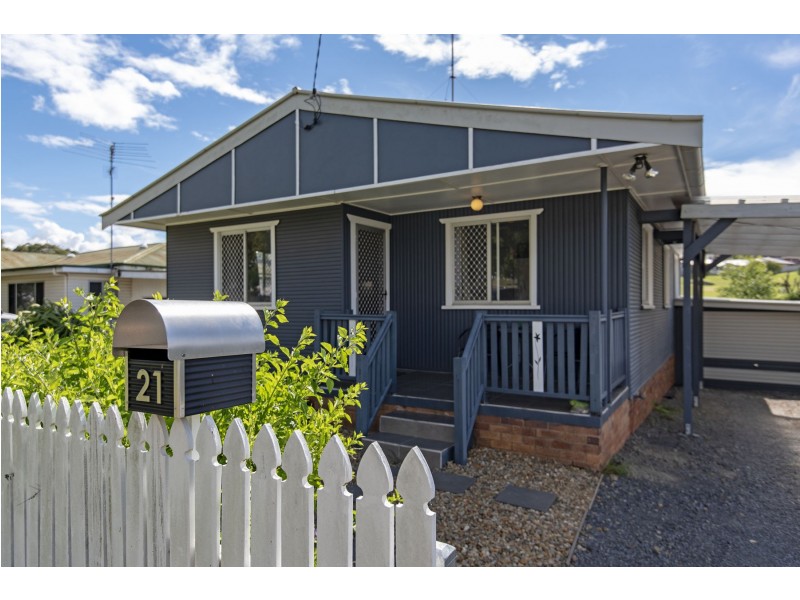 21 Teesdale Avenue, Newtown QLD 4350