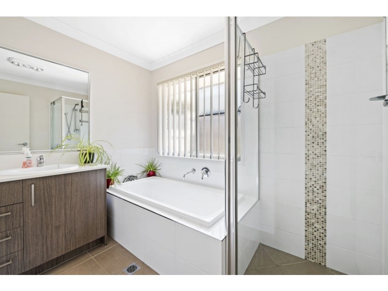 30 Edwin Street, Westbrook QLD 4350