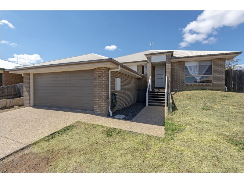 8 Camden Court, Oakey QLD 4401