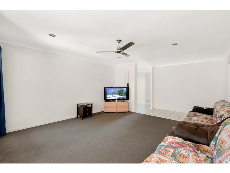 8 Camden Court, Oakey QLD 4401