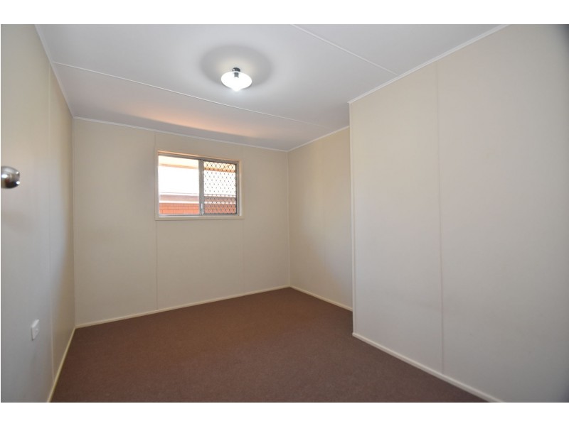 5 Farr Street, Kearneys Spring QLD 4350