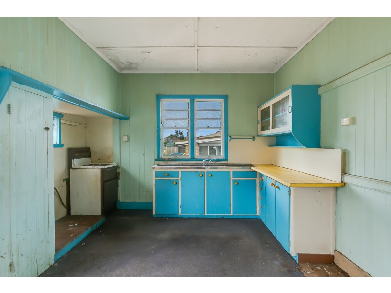 184 Ruthven Street, North Toowoomba QLD 4350