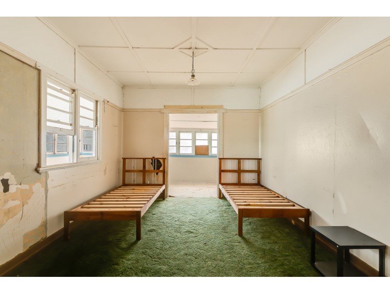 184 Ruthven Street, North Toowoomba QLD 4350