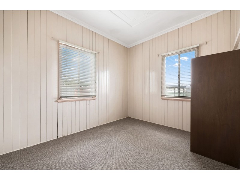 14 John Street, Goombungee QLD 4354