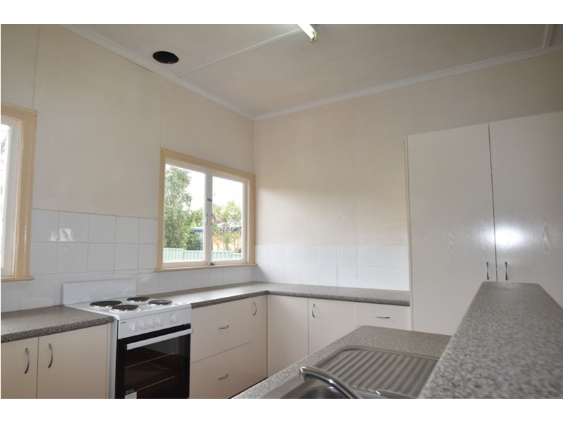 1/127 Ramsay Street, Centenary Heights QLD 4350