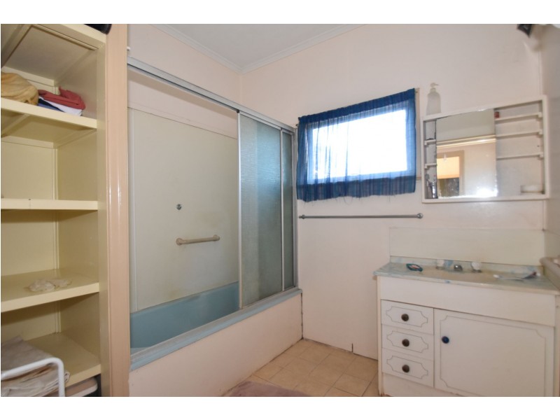 1/127 Ramsay Street, Centenary Heights QLD 4350