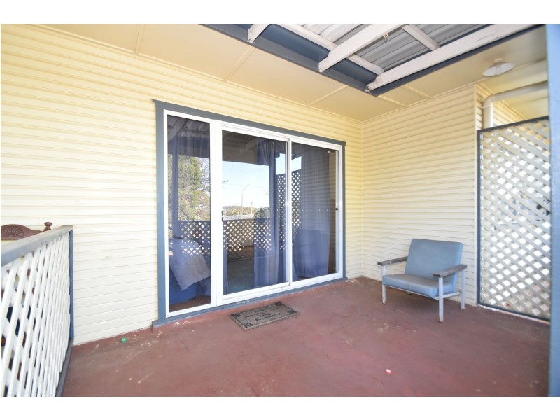 1/127 Ramsay Street, Centenary Heights QLD 4350
