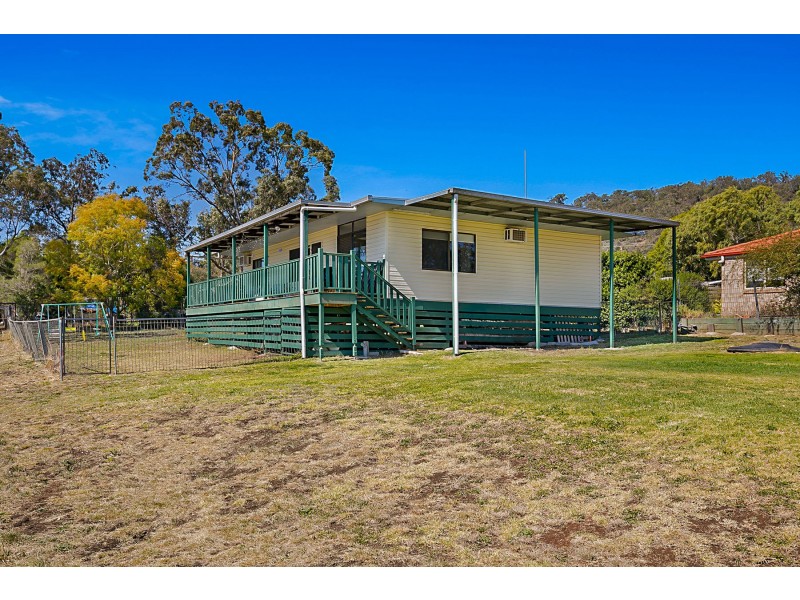 11 Bell Street, Greenmount QLD 4359