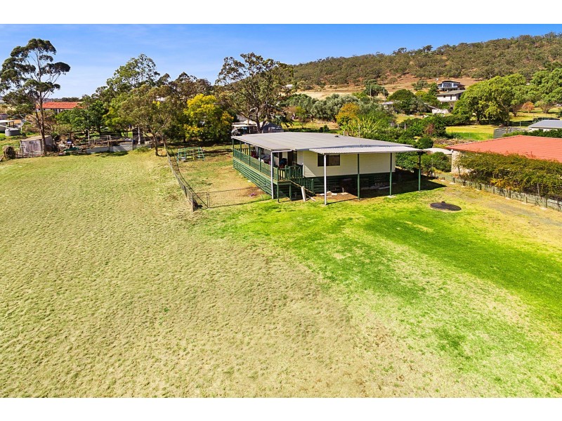 11 Bell Street, Greenmount QLD 4359