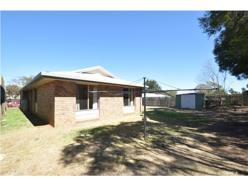11 Bowden Court, Darling Heights QLD 4350