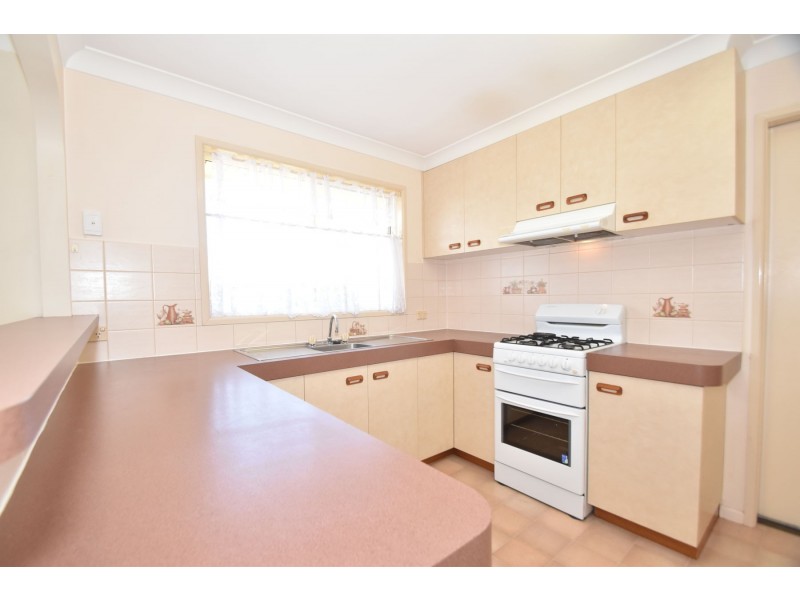 6 Muller Street, Kearneys Spring QLD 4350