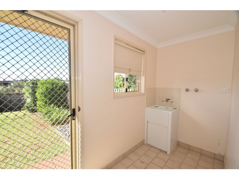 6 Muller Street, Kearneys Spring QLD 4350