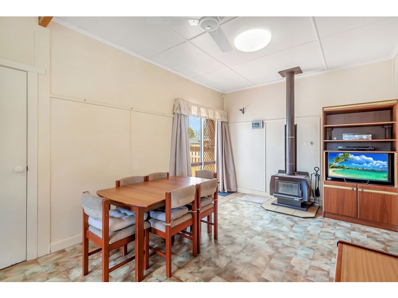 1 Allenby Street, Newtown QLD 4350