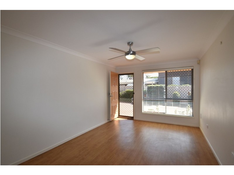 2/312 West Street, Kearneys Spring QLD 4350