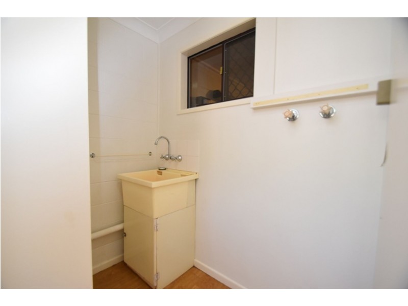 2/312 West Street, Kearneys Spring QLD 4350