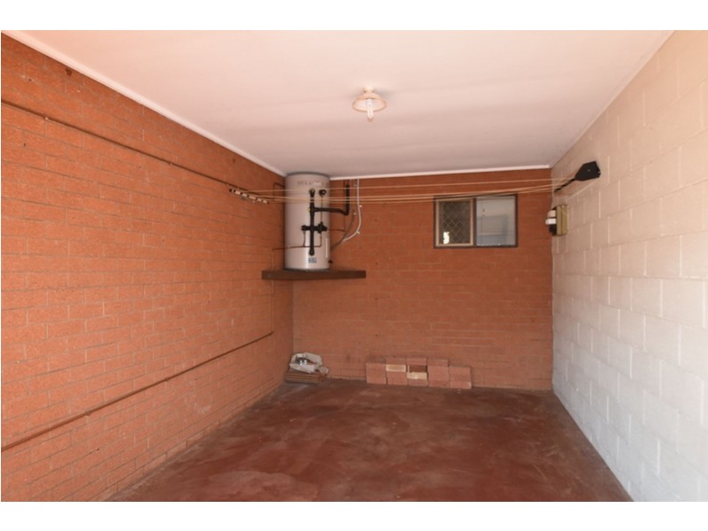 2/312 West Street, Kearneys Spring QLD 4350