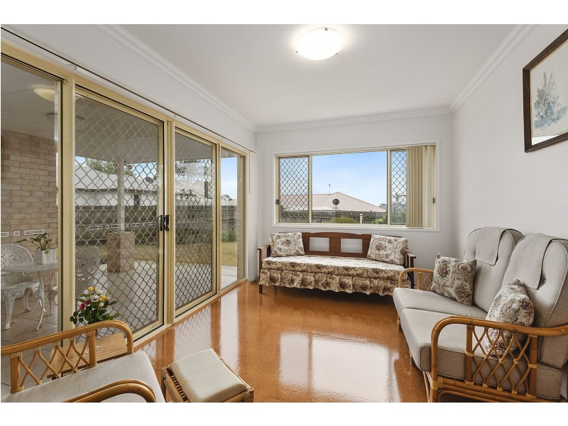2 McCallum Court, Middle Ridge QLD 4350