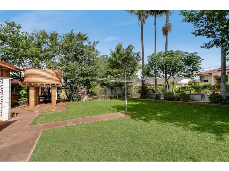 10 Hunter Street, Centenary Heights QLD 4350