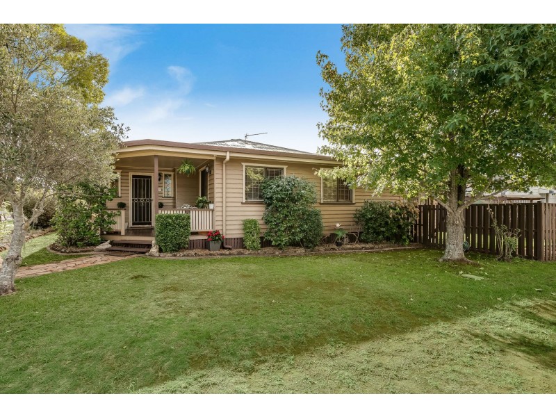 19 Edmund Street, Newtown QLD 4350