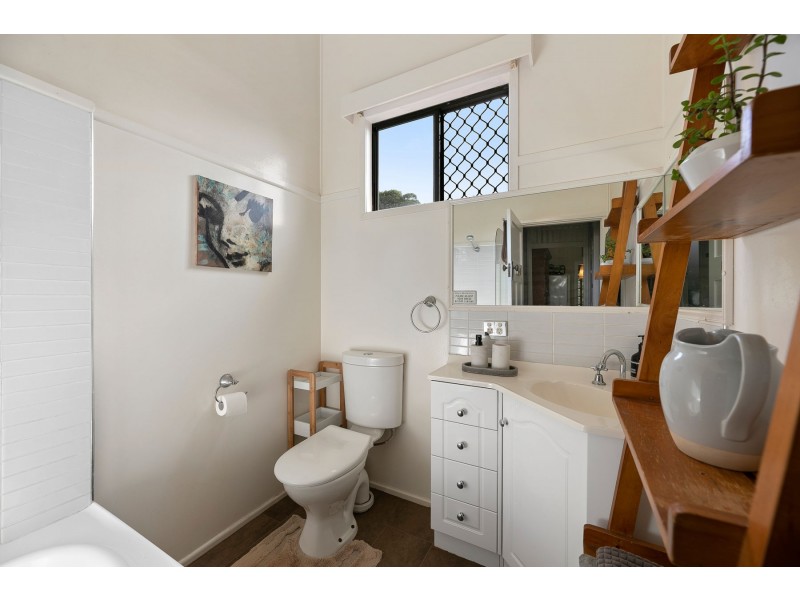 19 Edmund Street, Newtown QLD 4350
