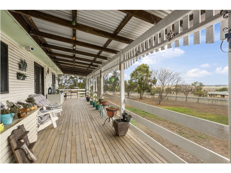 40 Goombungee Road, Kingsthorpe QLD 4400