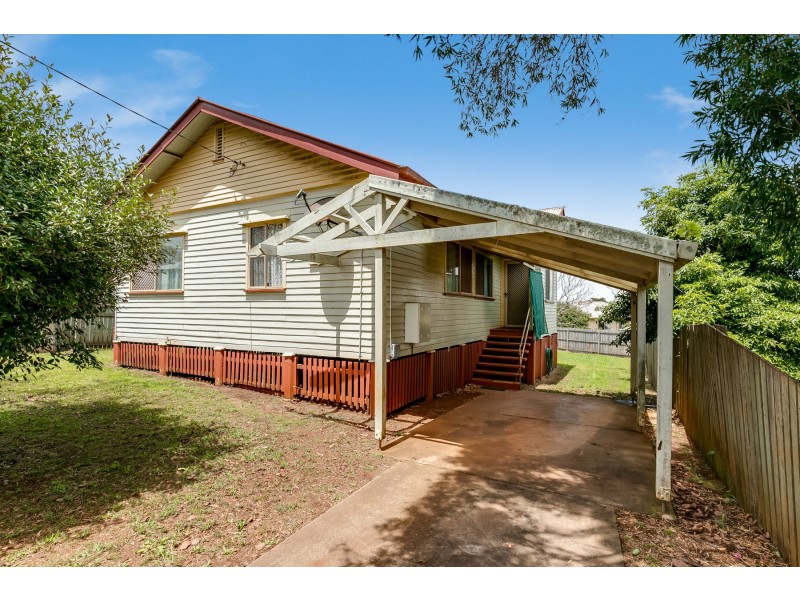 24 Walsh Street, Harlaxton QLD 4350