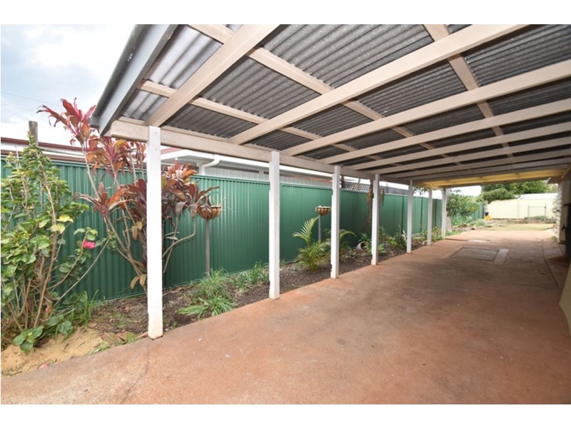 6 Peak Street, Harristown QLD 4350