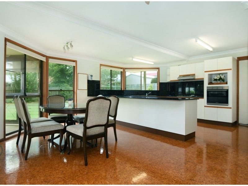 16 Box Street, Rangeville QLD 4350